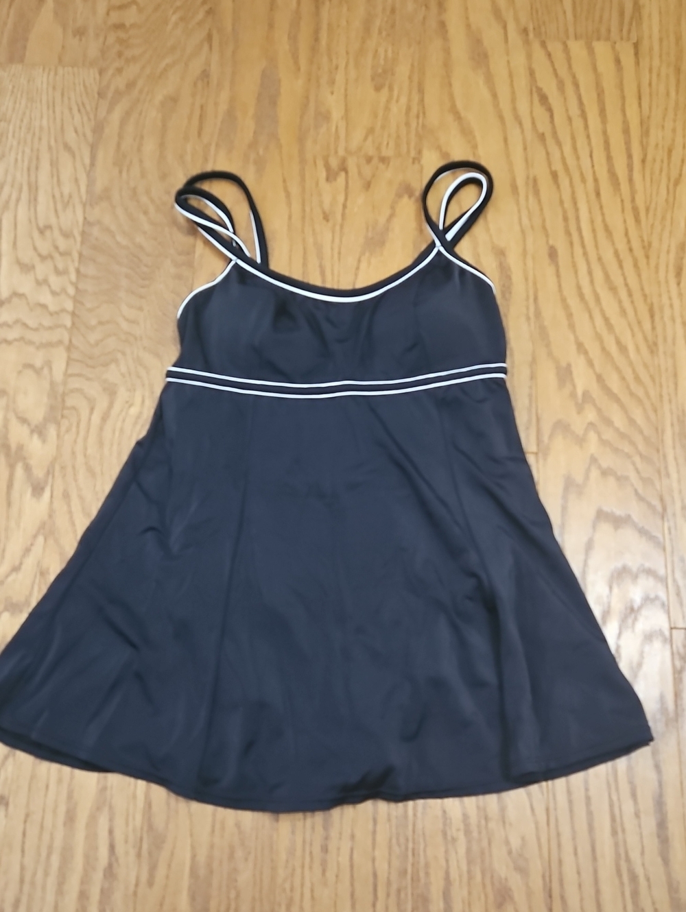 Mainstream Black Skirted Swim Dress White Trim One-Piece Sz 16
